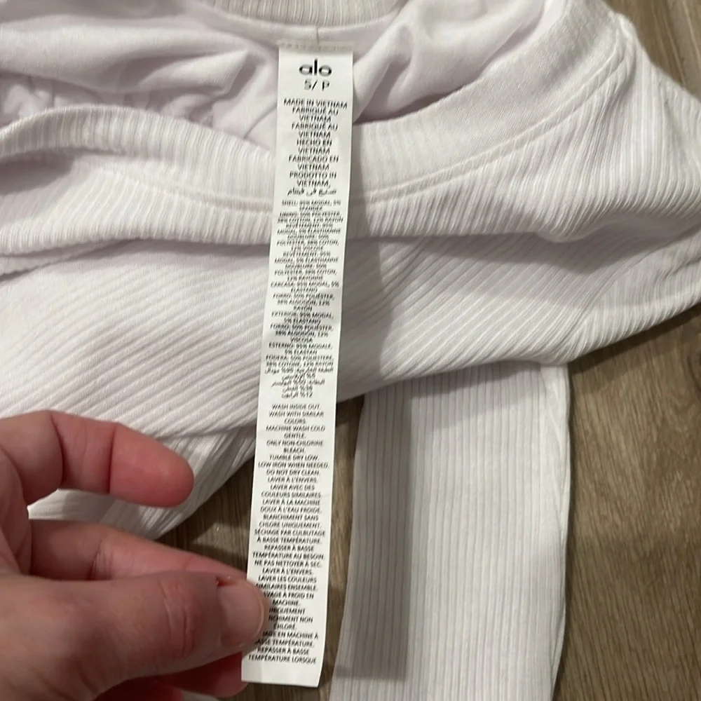 Alo Yoga Ribbed Manifest Long Sleeve shirt top White Sz S - Picture 8 of 8